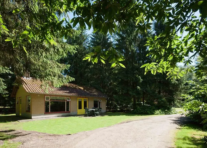 Holiday home Bungalowpark Vogelenzang *